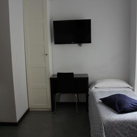 Hostal Cibeles Madrid Luaran gambar