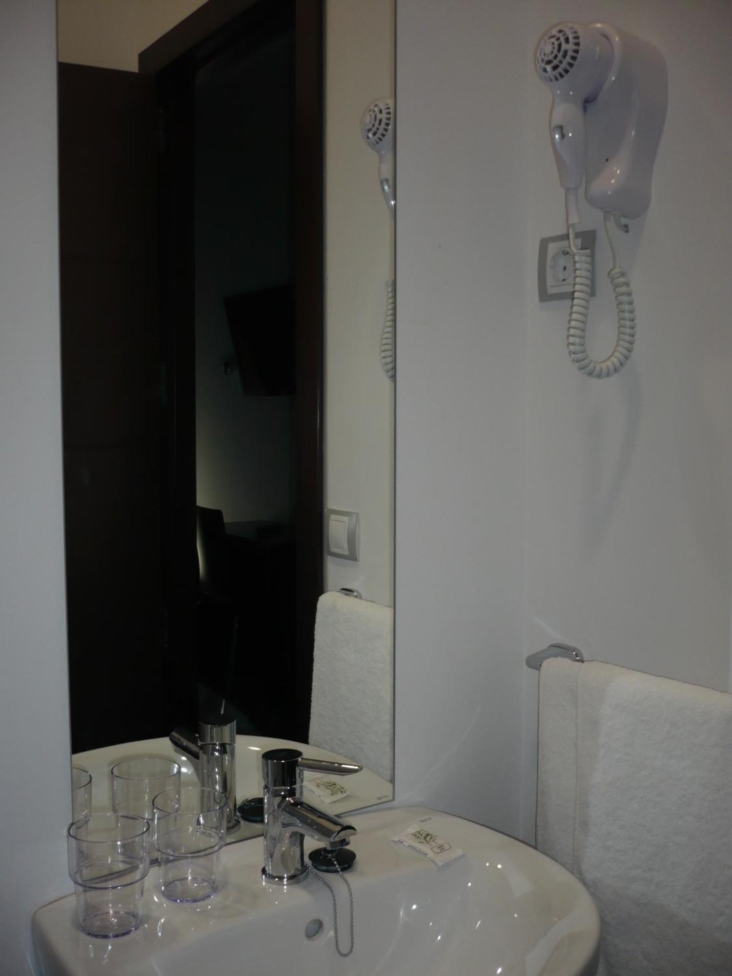 Hostal Cibeles Madrid Luaran gambar